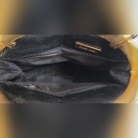 EUC Judith Leiber Vintage Real Snakeskin Handbag with Onyx Closure - Picture 9 of 14